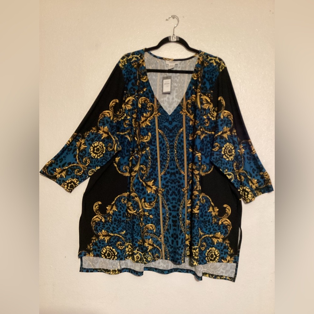 New Top Treasure Avenue Studio Blouse
